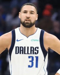 克莱谈900场里程碑：很感恩仍在这里打球，目标是达成1000场